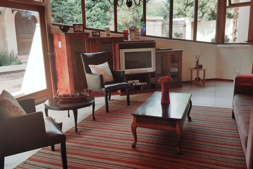 Somona Guest House Johannesburg Esterno foto